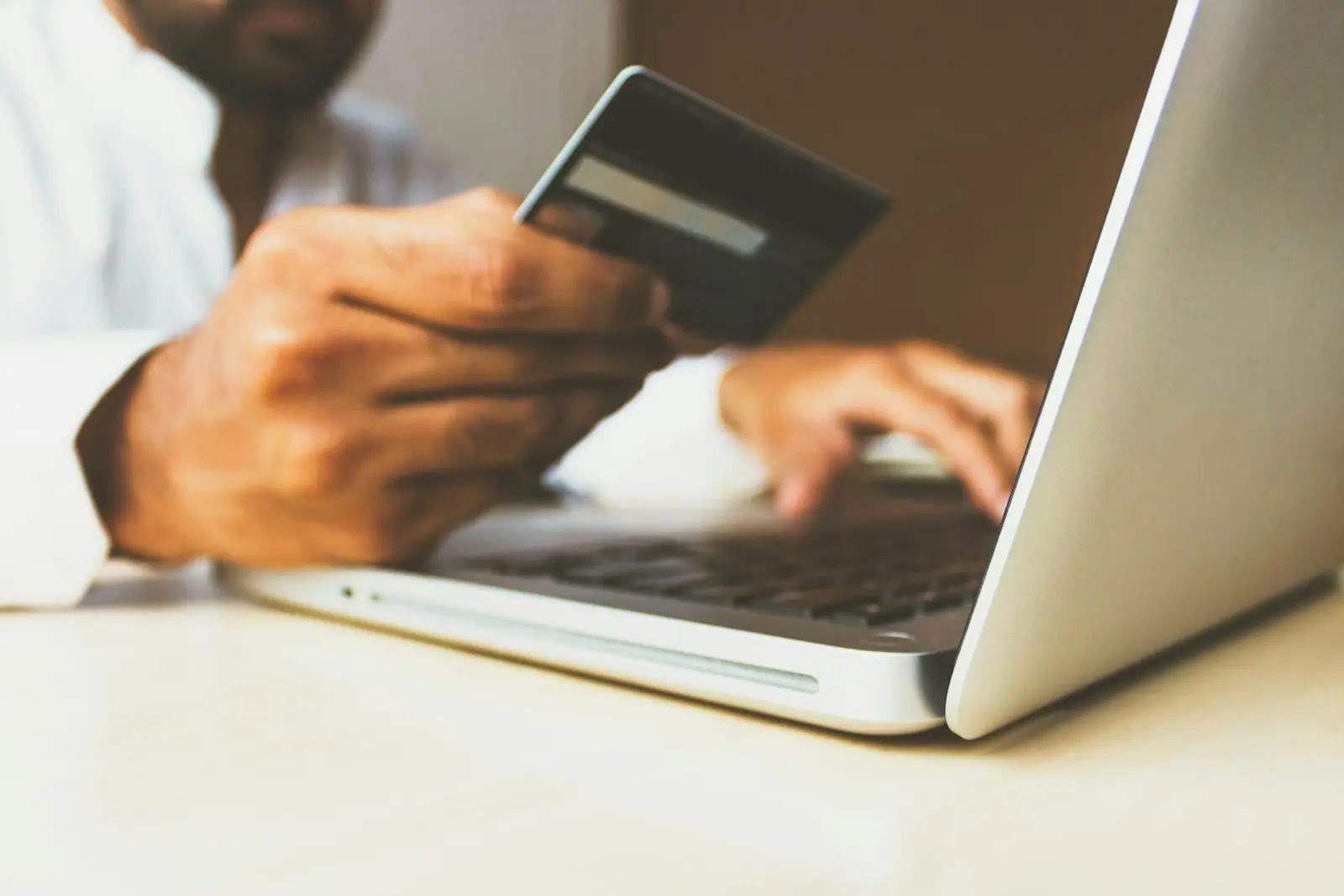 Vlastný e-shop alebo marketplace: vyberáte typ závislosti