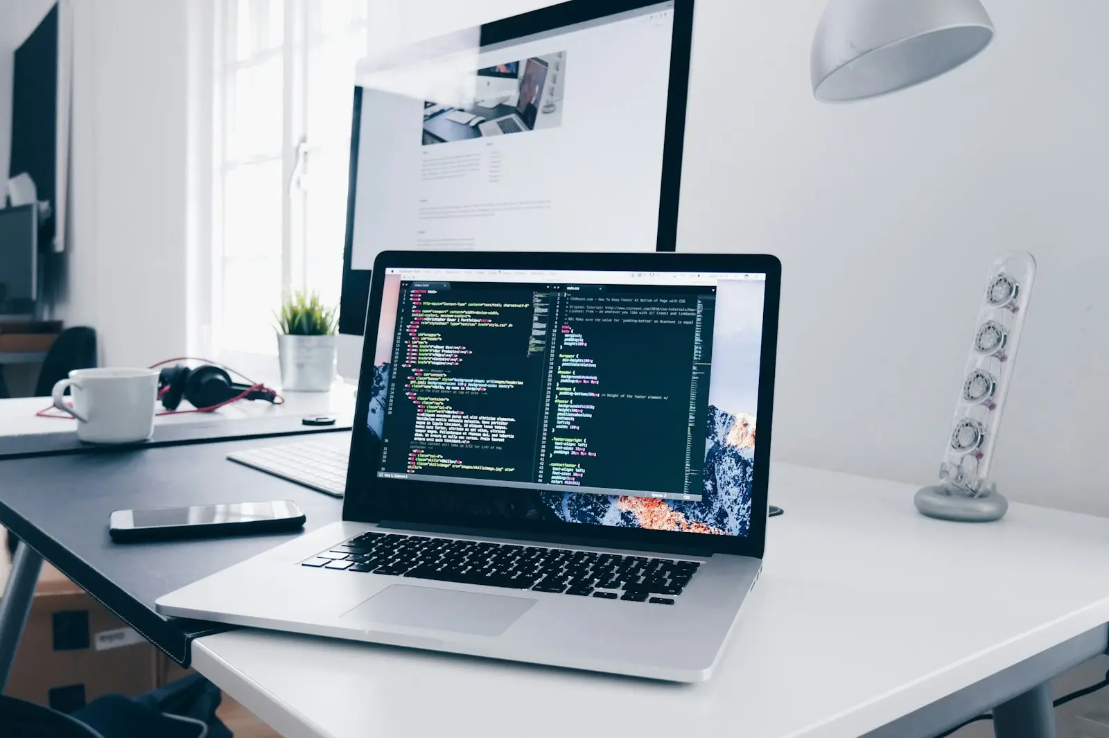 WordPress alebo web na mieru: podľa čoho sa to naozaj láme